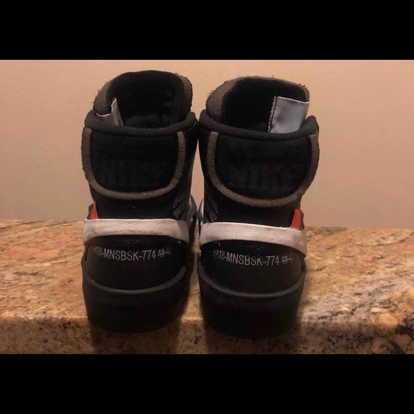 Off- White x Nike Blazer Mid - Picture 4 of 5